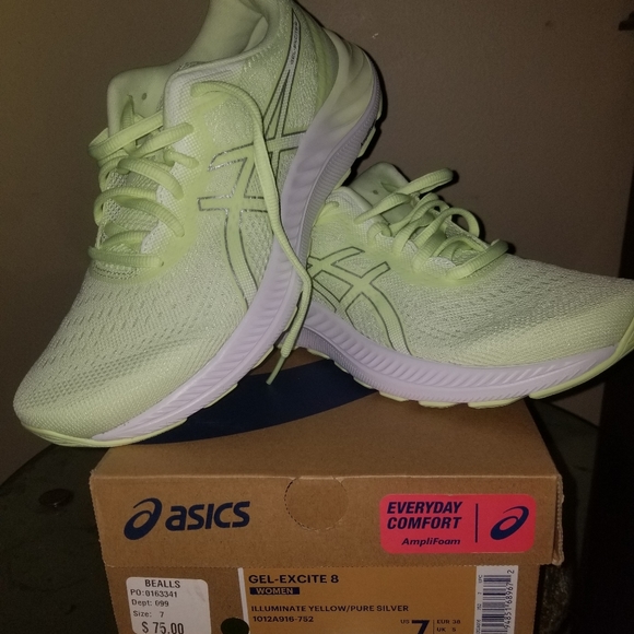 Asics gel excite8 ....size 7 - Picture 2 of 2